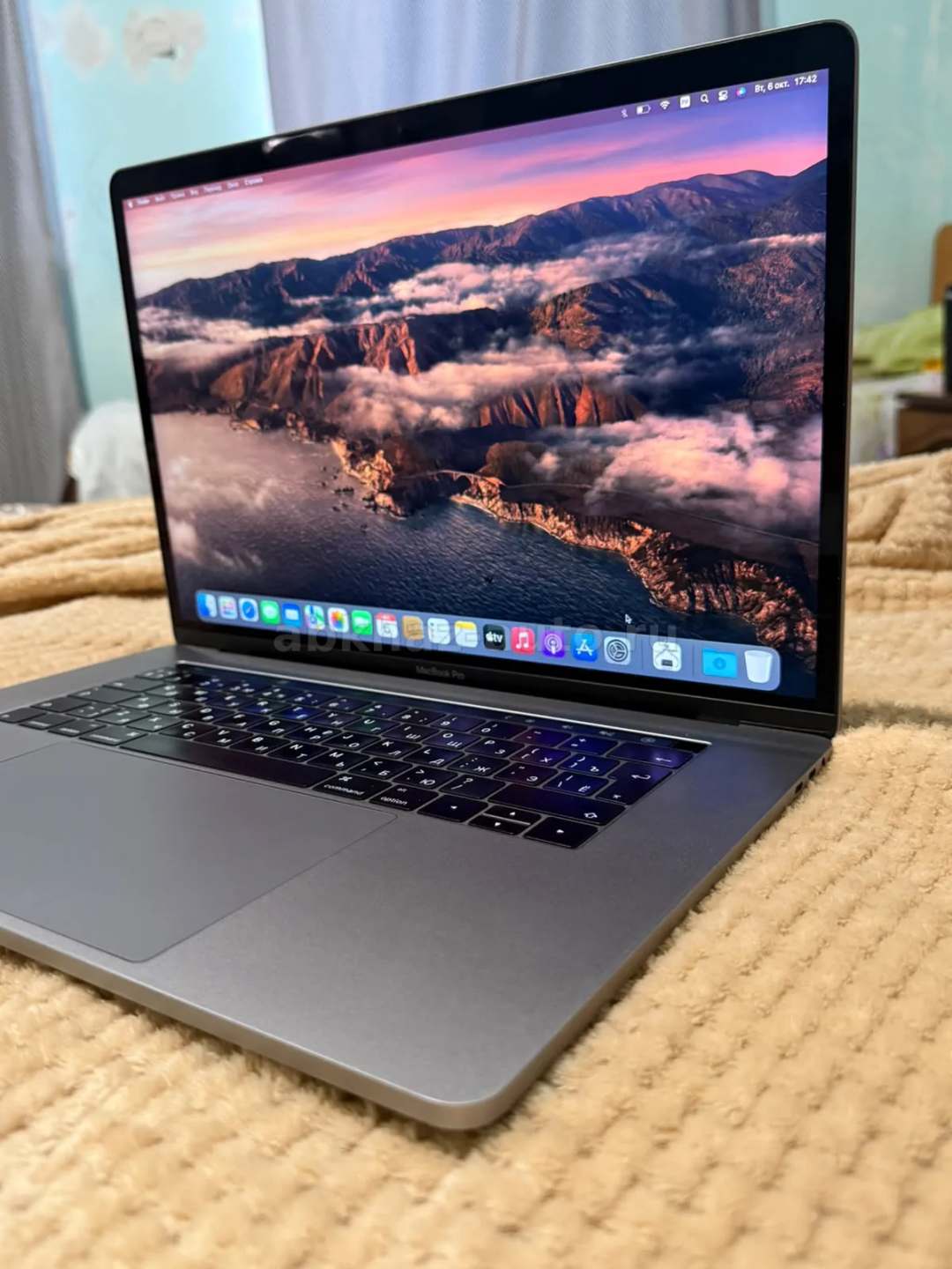 MacBook Pro 15 2016 i7 16/256gb Серый, Телефоны, б/у — 42 000