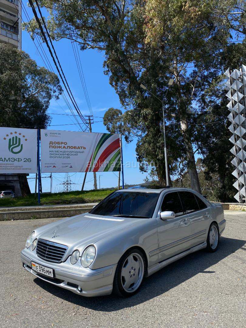 Mercedes-Benz E-Класс