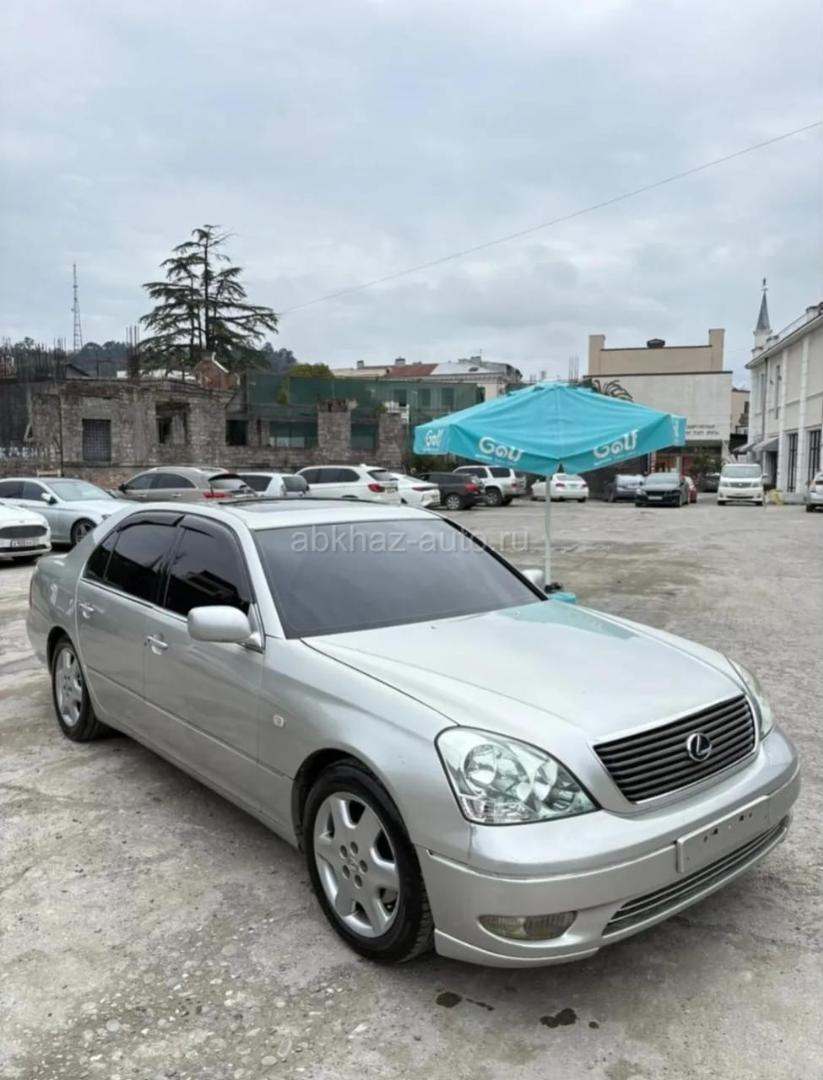 Lexus LS