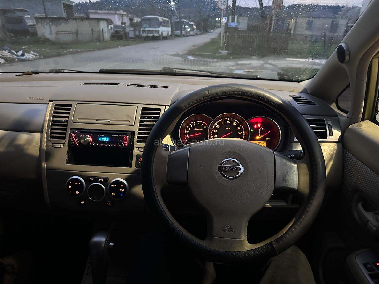 Nissan Tiida