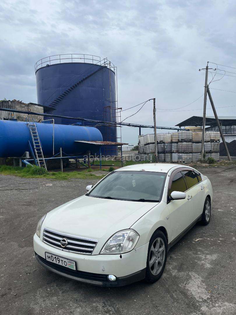 Nissan Teana