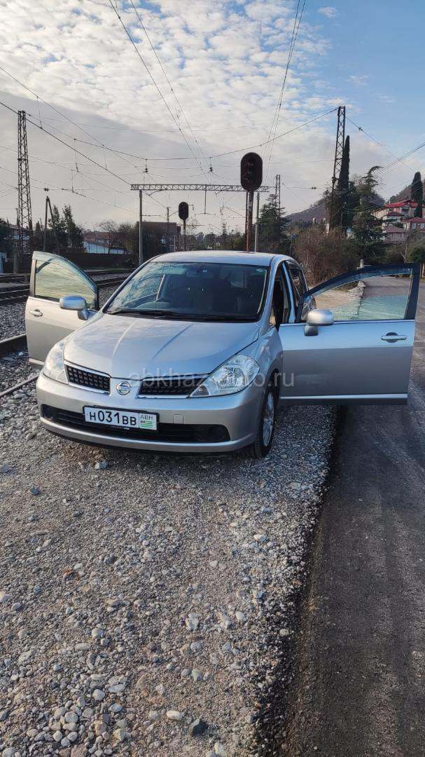 Nissan Tiida