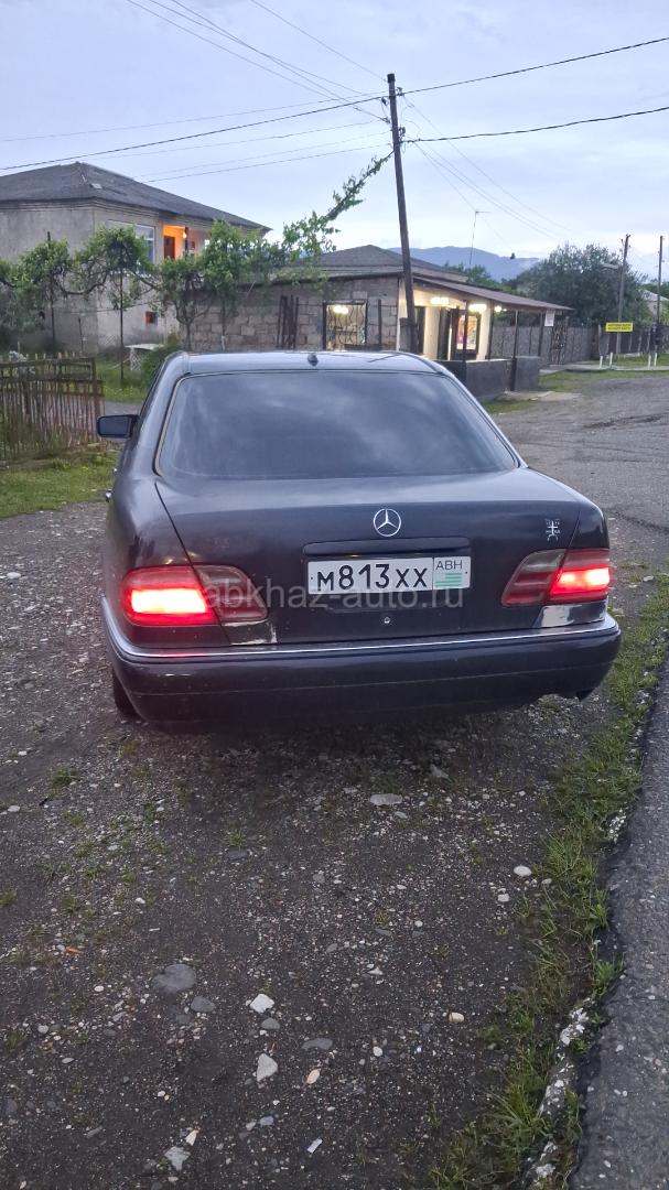 Mercedes-Benz E-Класс