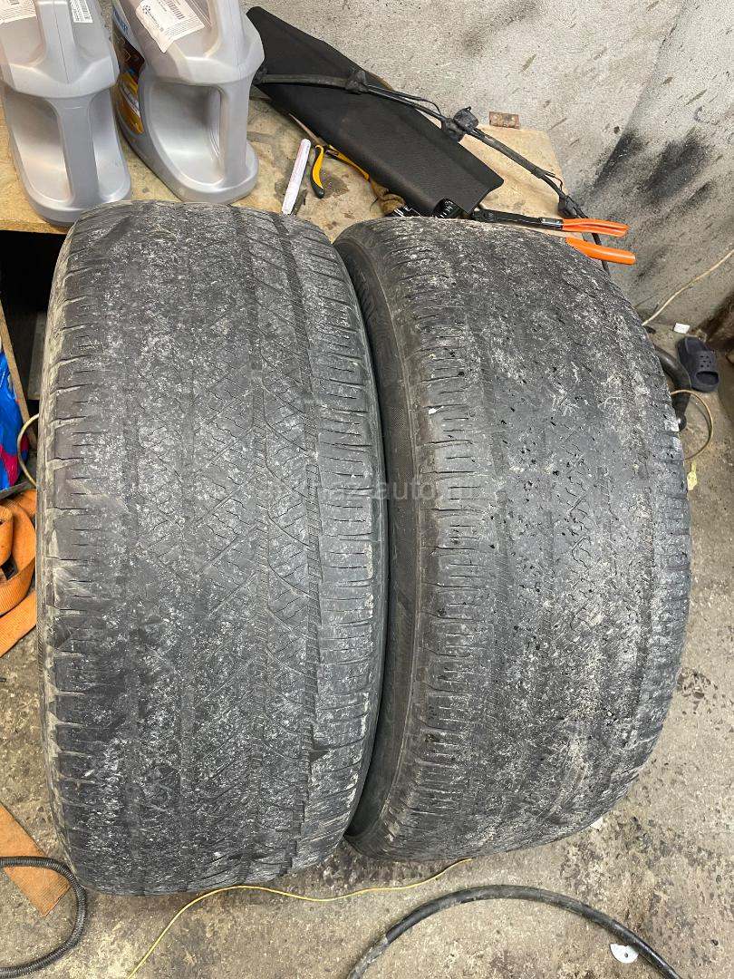 R19 275/55