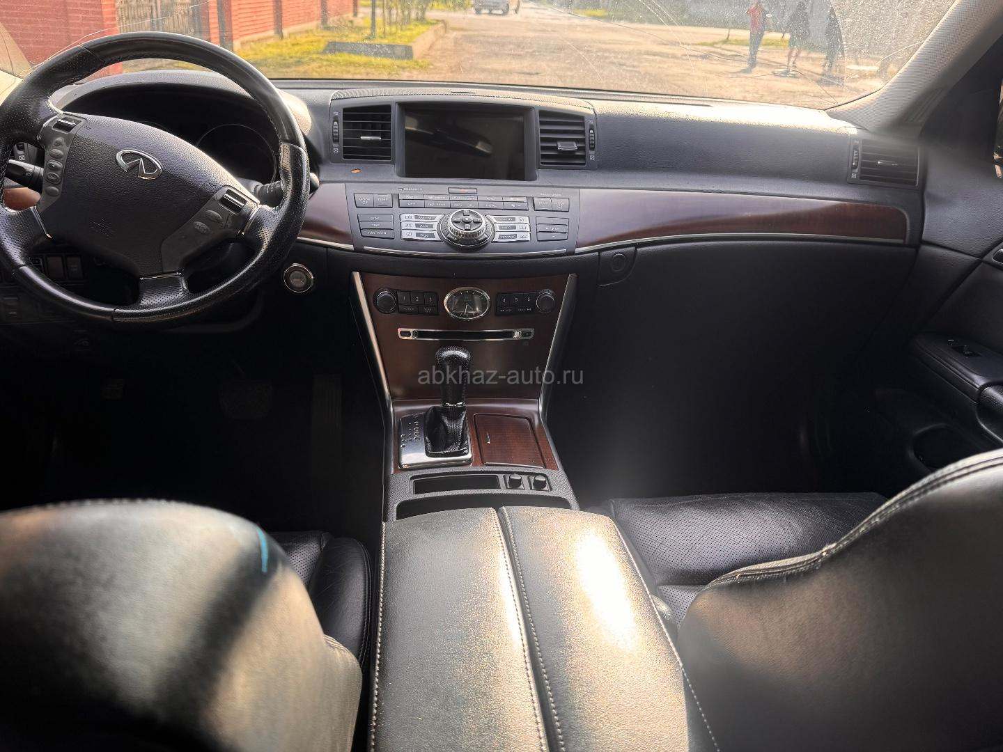Infiniti M35