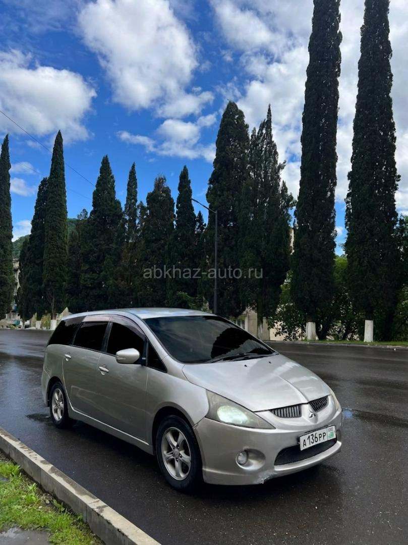 Mitsubishi Grandis