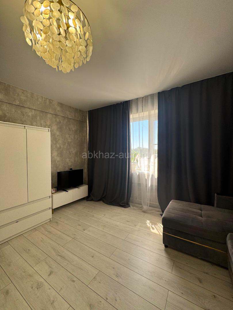 Продам 1 ком. с ремонтом