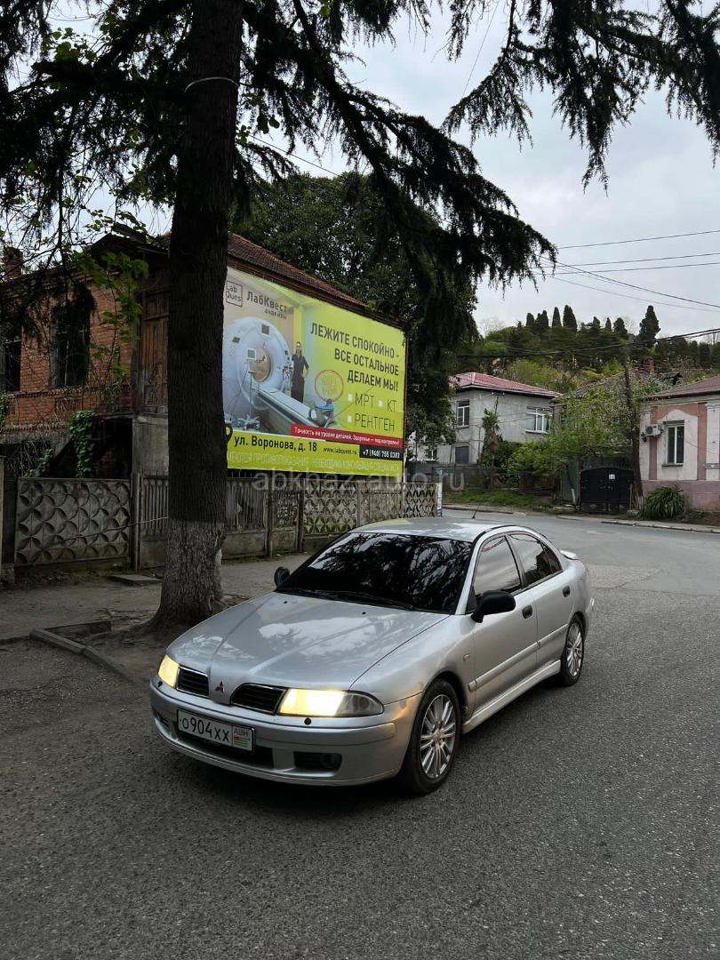 Mitsubishi Carisma