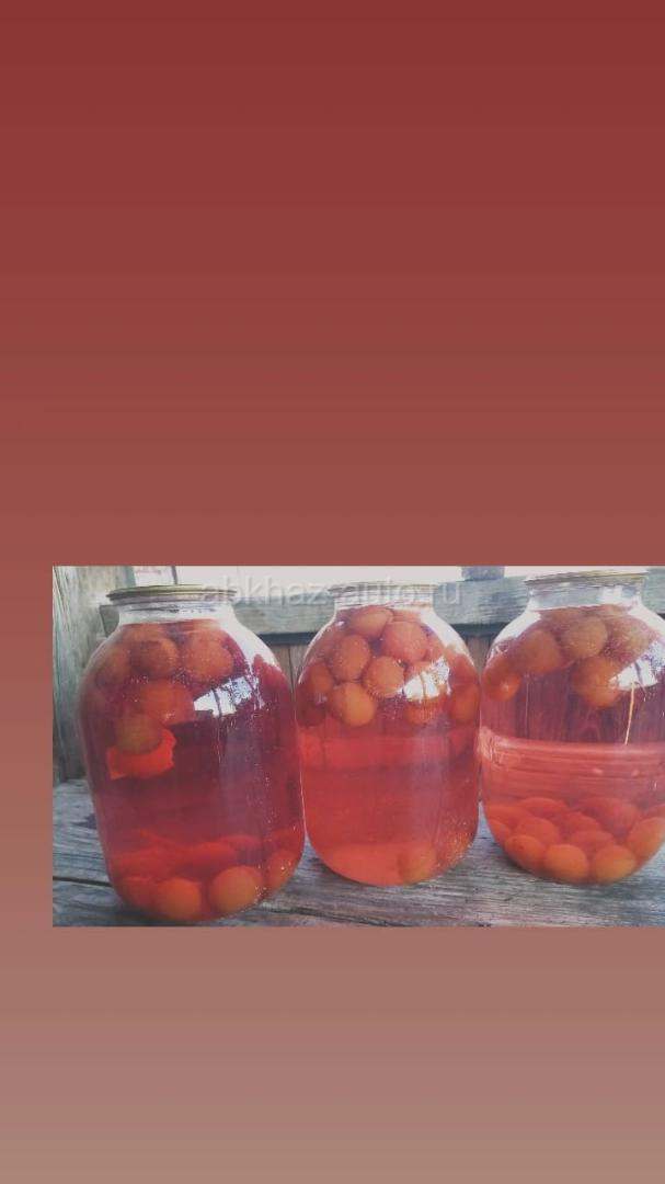 Мандариновый сок и алчовый кампот