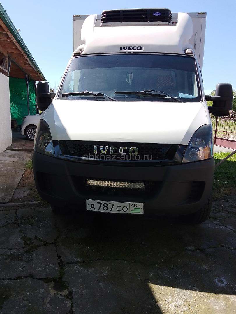 9513777