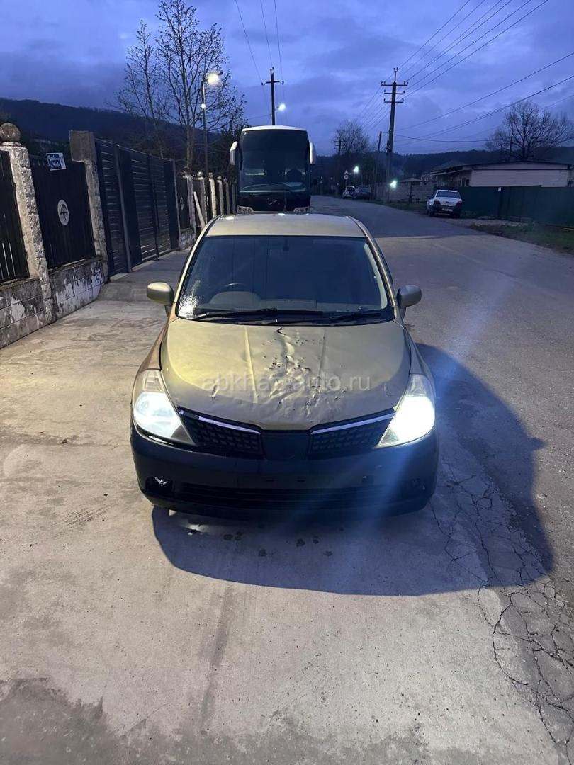 Nissan Tiida