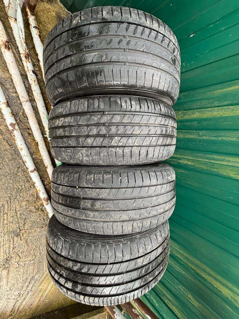 235/50 r17