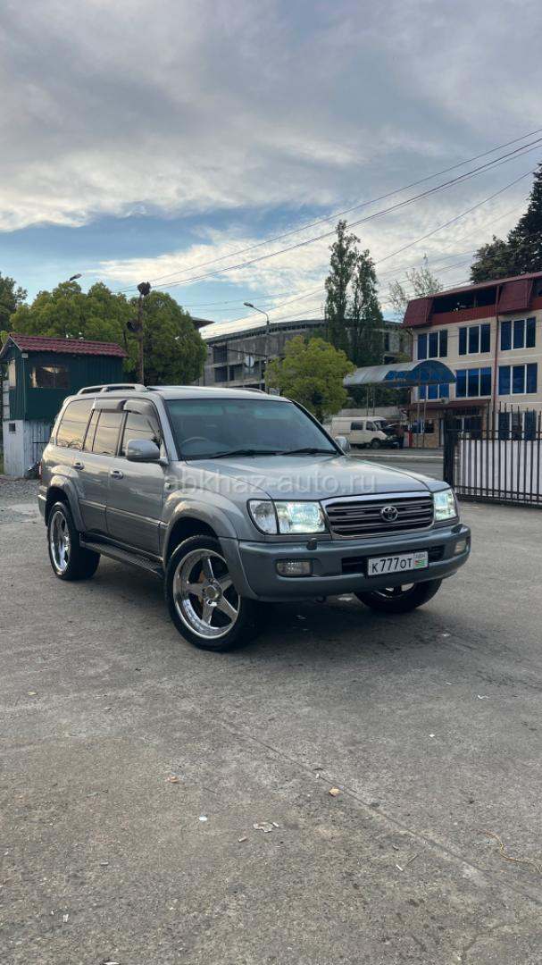 Toyota Land Cruiser