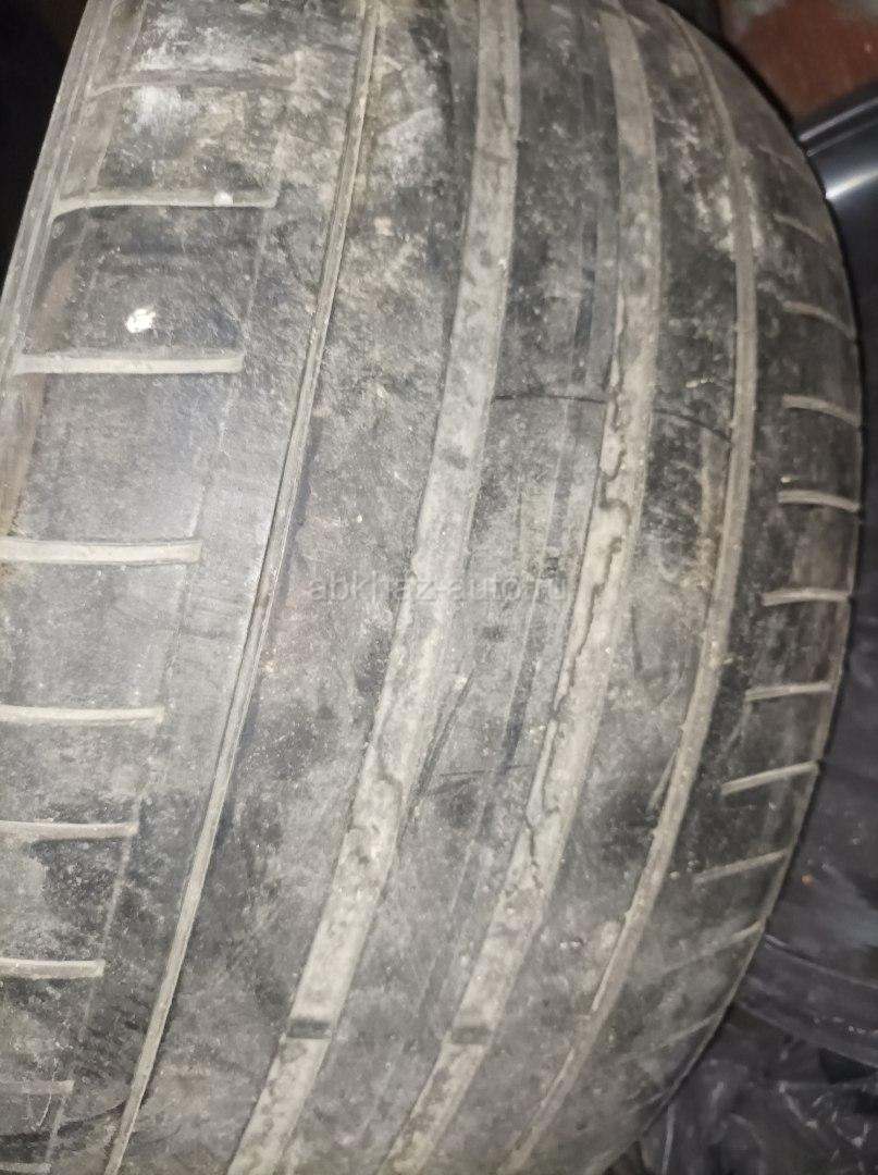 255/40/19