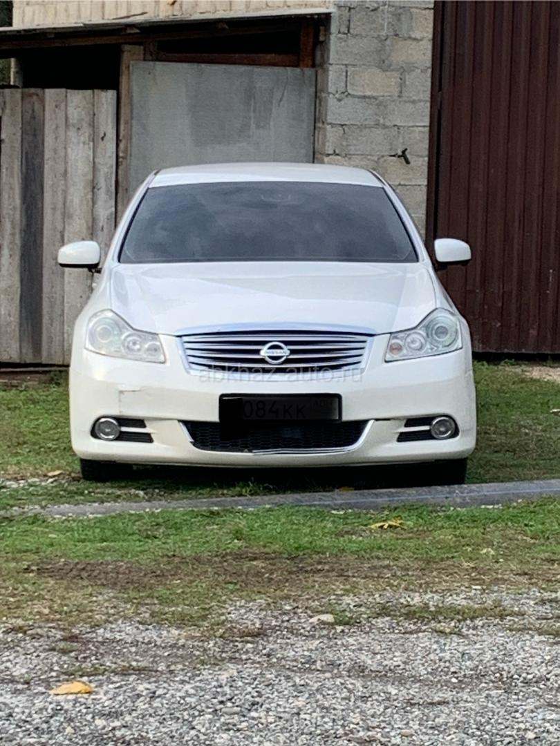 Nissan fuga