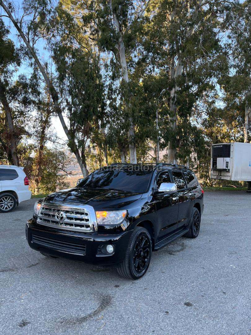 Toyota Sequoia