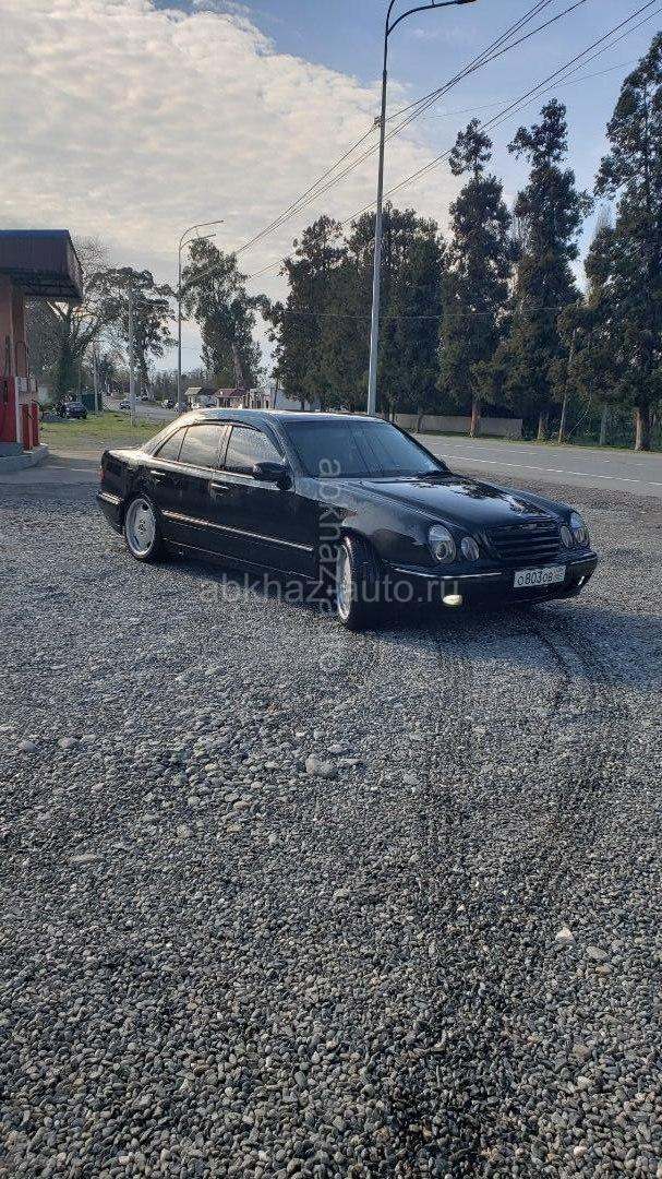 Mercedes-Benz E-Класс