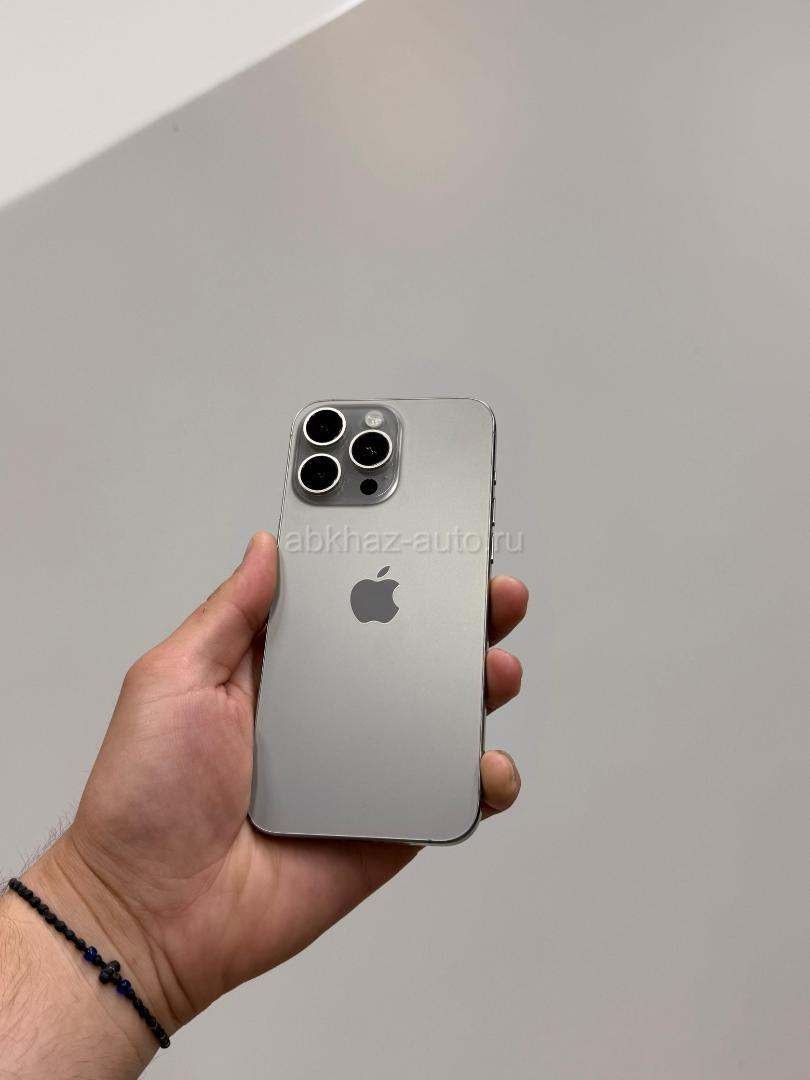 iPhone 15 pro max 256 g 🔋87%
