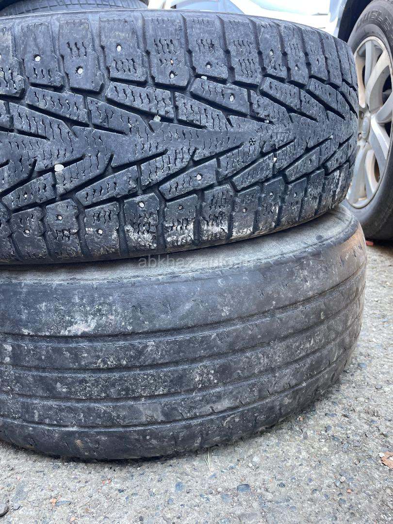 R17 225/65 R17