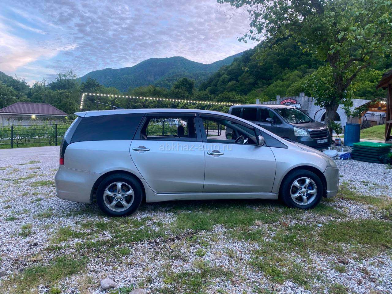 Mitsubishi Grandis