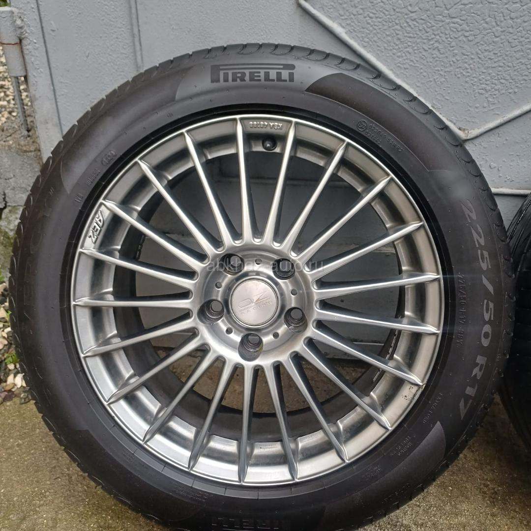 R17 225/50