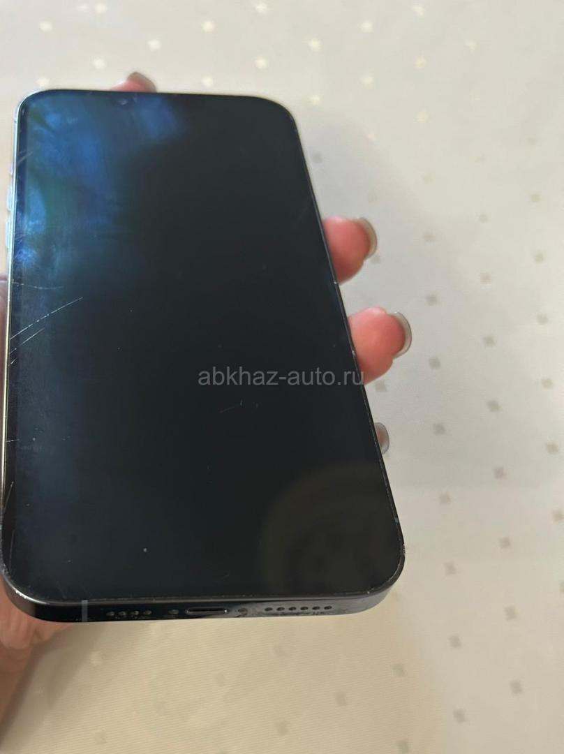 A iPhone  13pro max 128