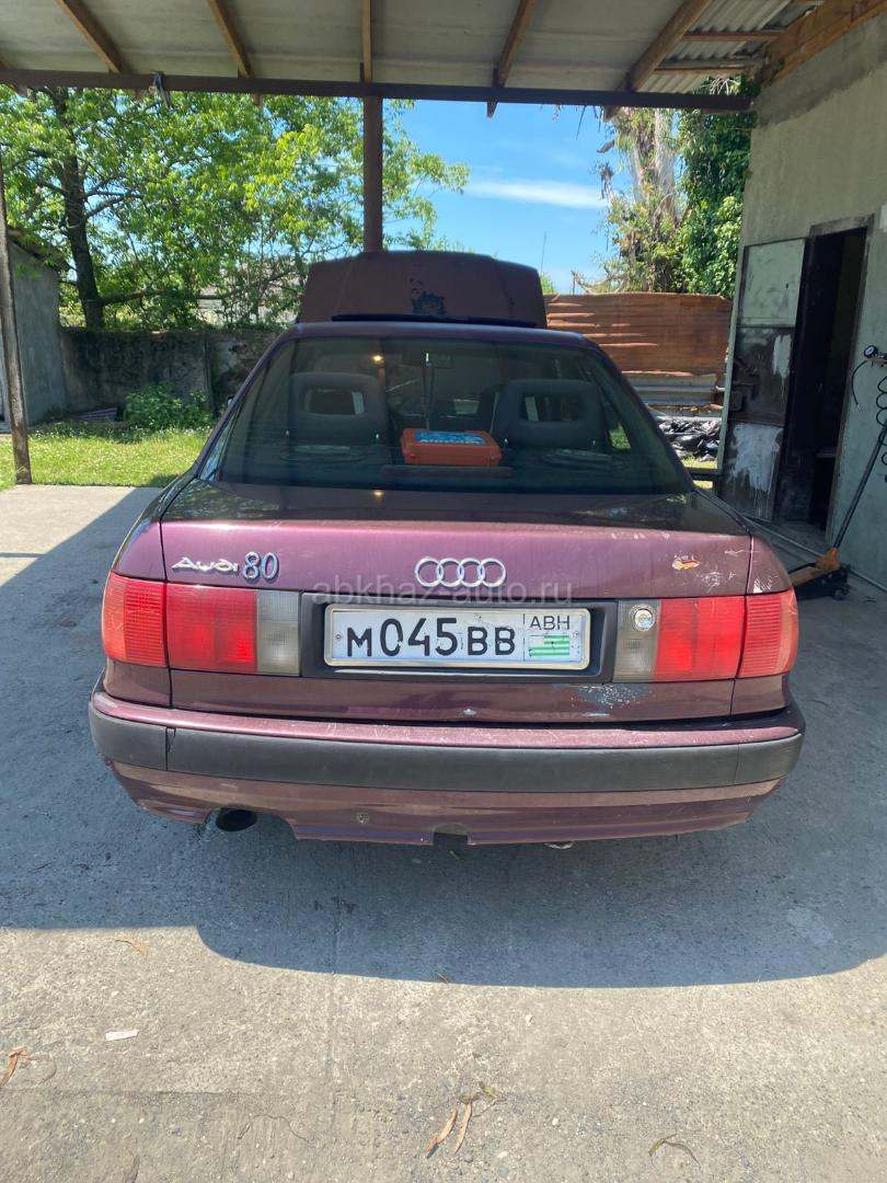 Audi 80