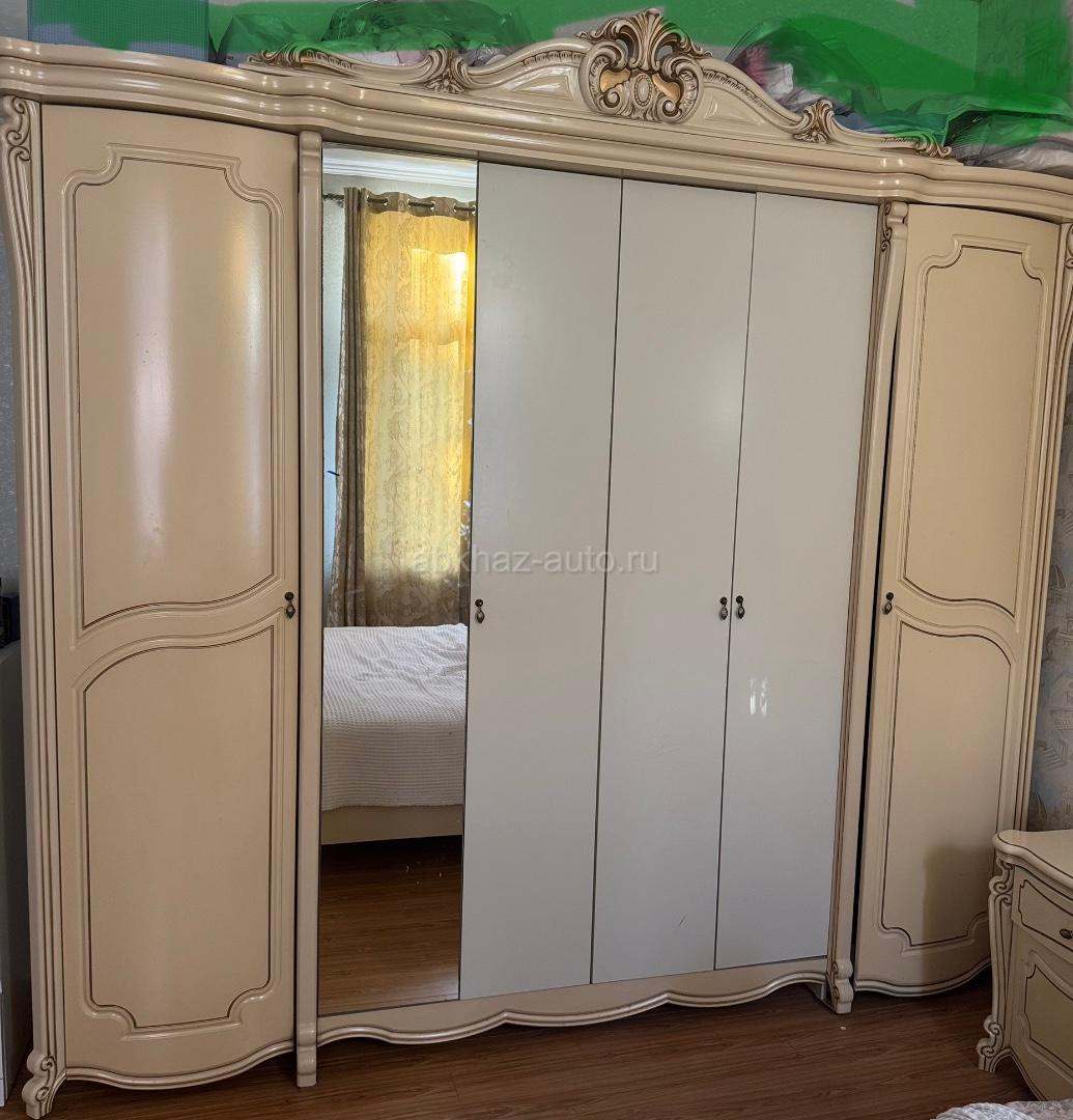Продаю шкаф