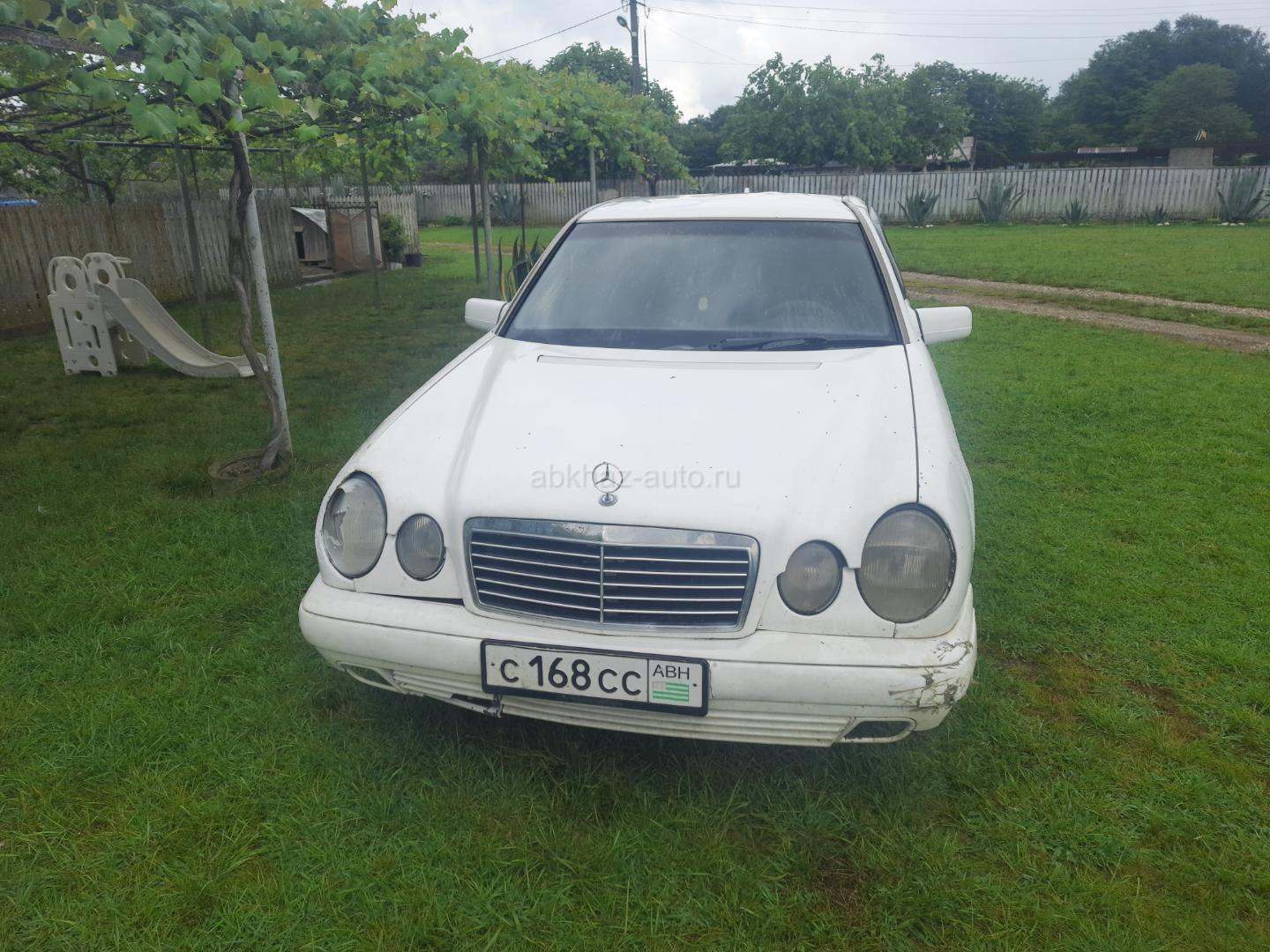 Mercedes-Benz E-Класс