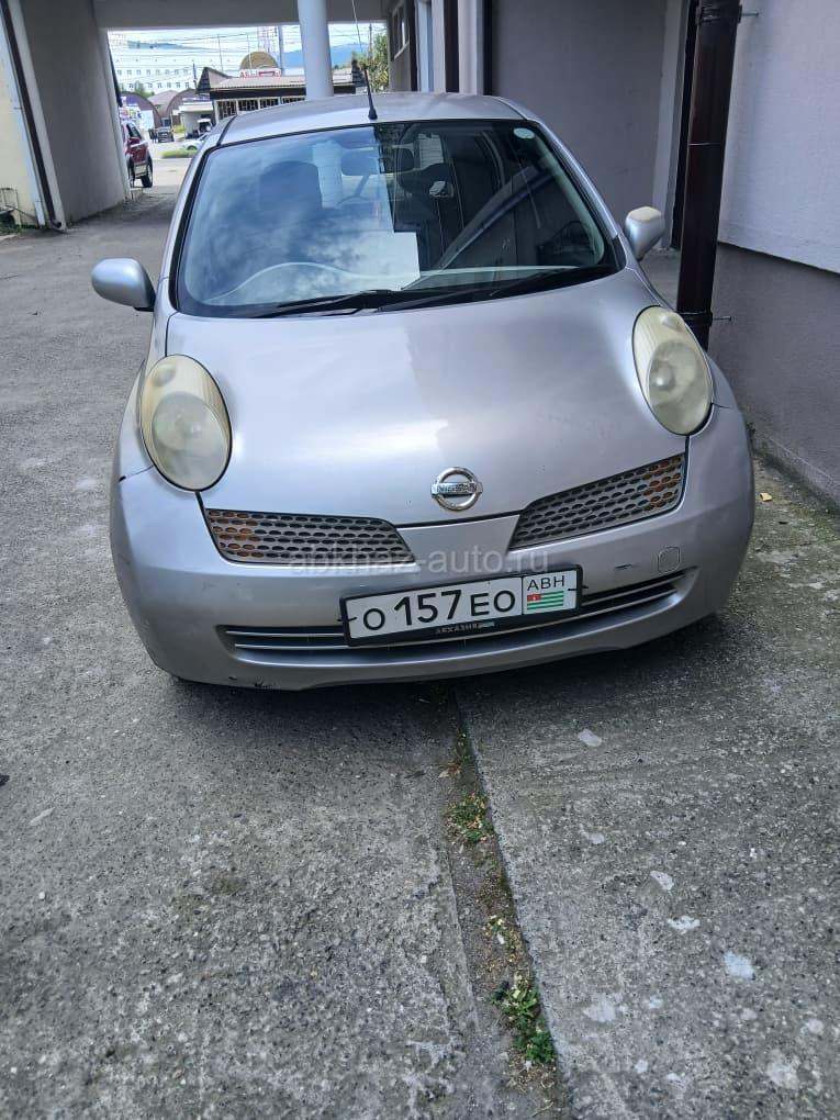 Nissan March