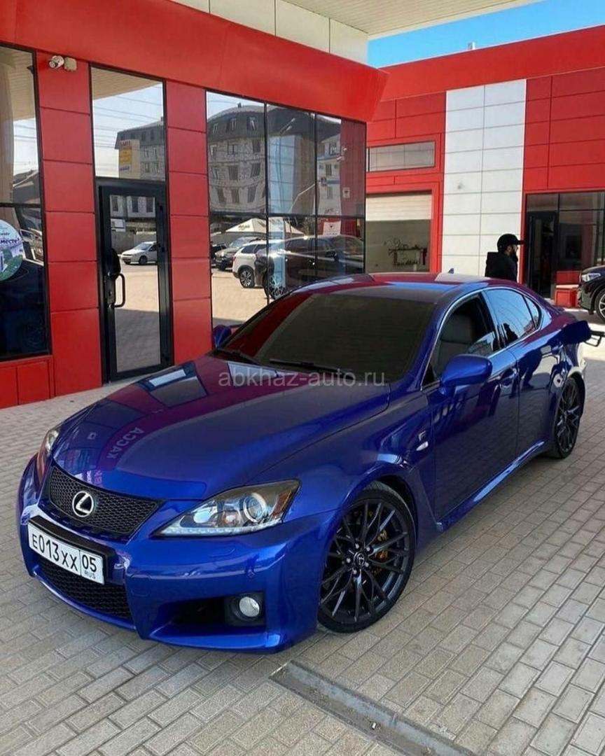 Lexus IS