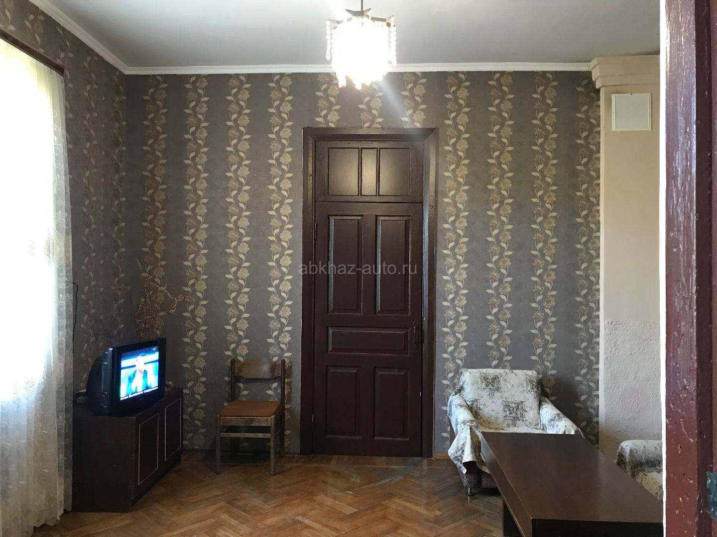 Продается большой жилой дом Пицунда Алахадзы