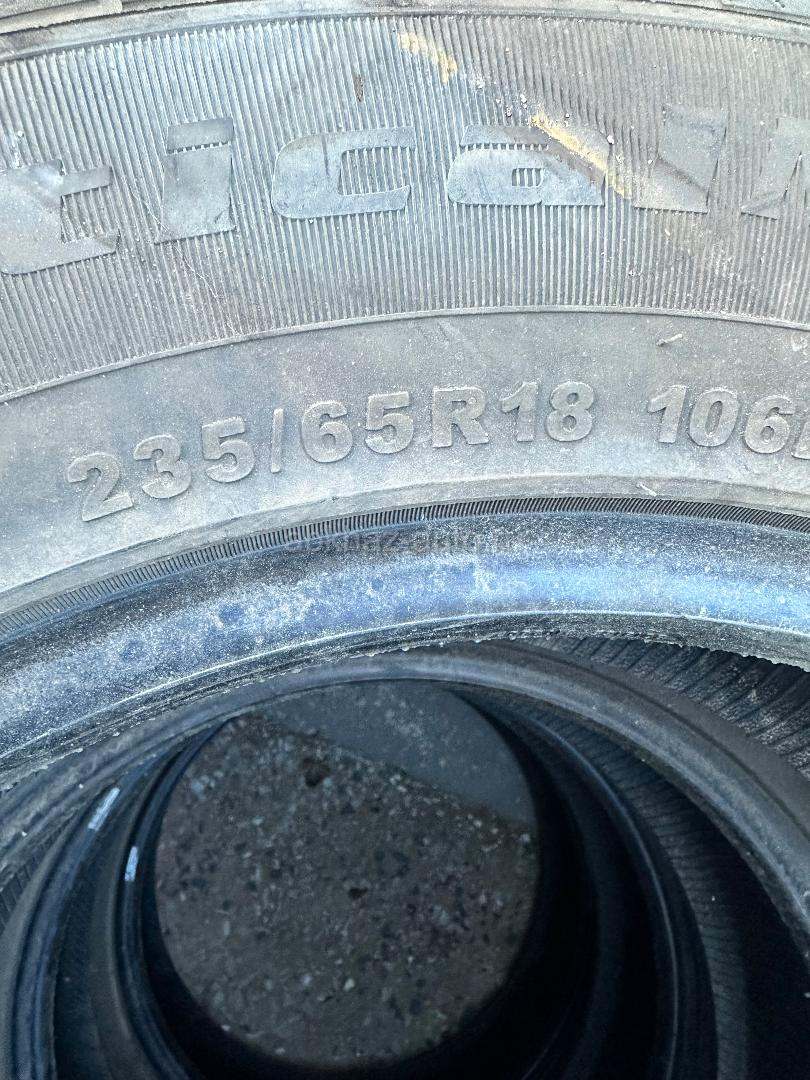 235/65R18