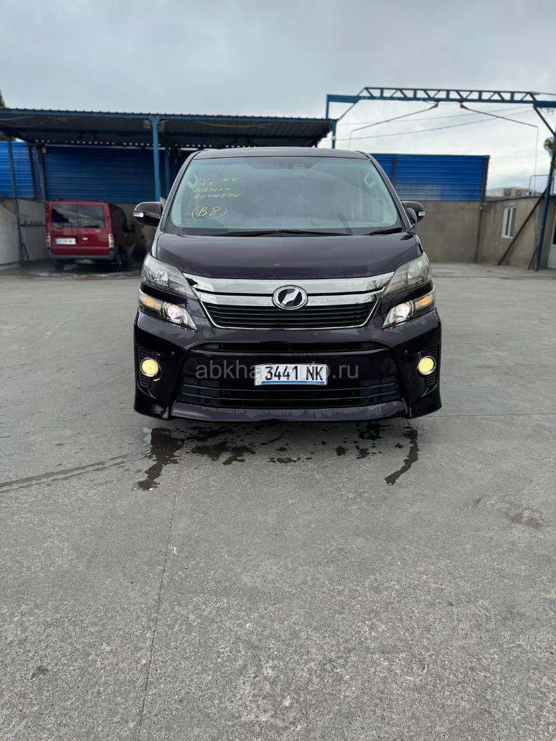 Toyota Alphard