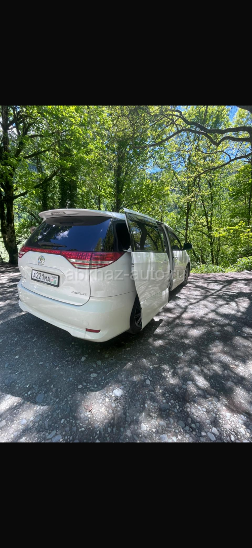 Toyota Estima