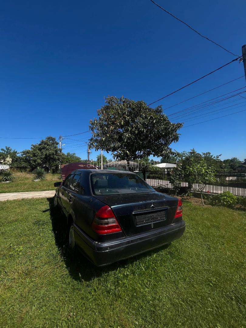 Mercedes-Benz C-Класс