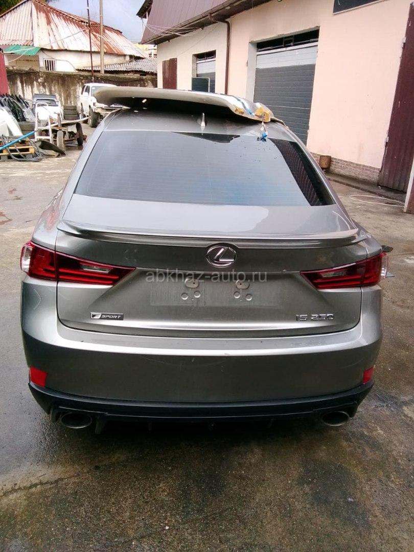 LEXUS