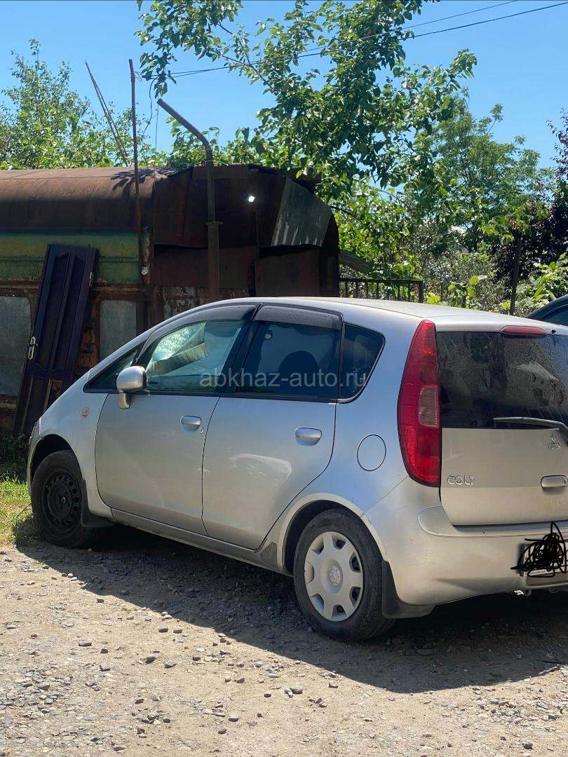 Mitsubishi Colt