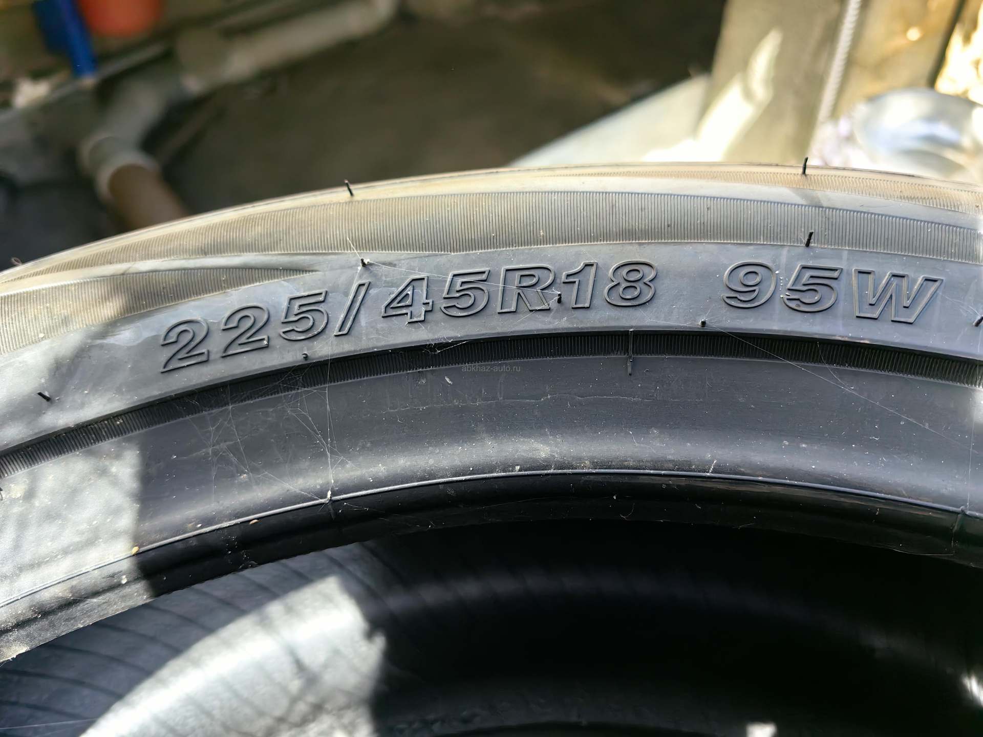 Покрышки 225 /45 R18 95W