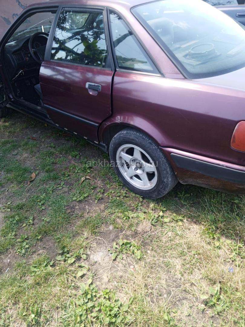 Audi 80