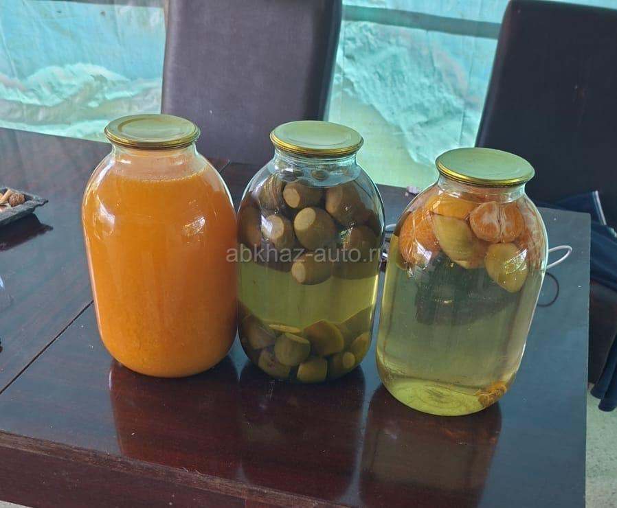 Закрутки в банках, компот