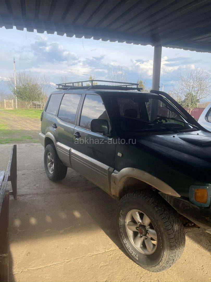 Nissan Terrano II