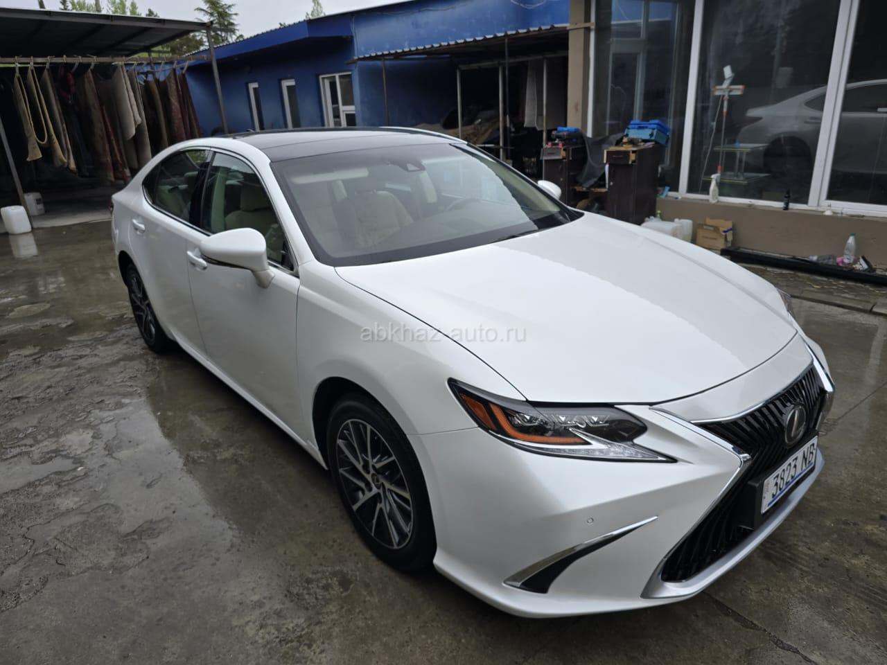 Lexus