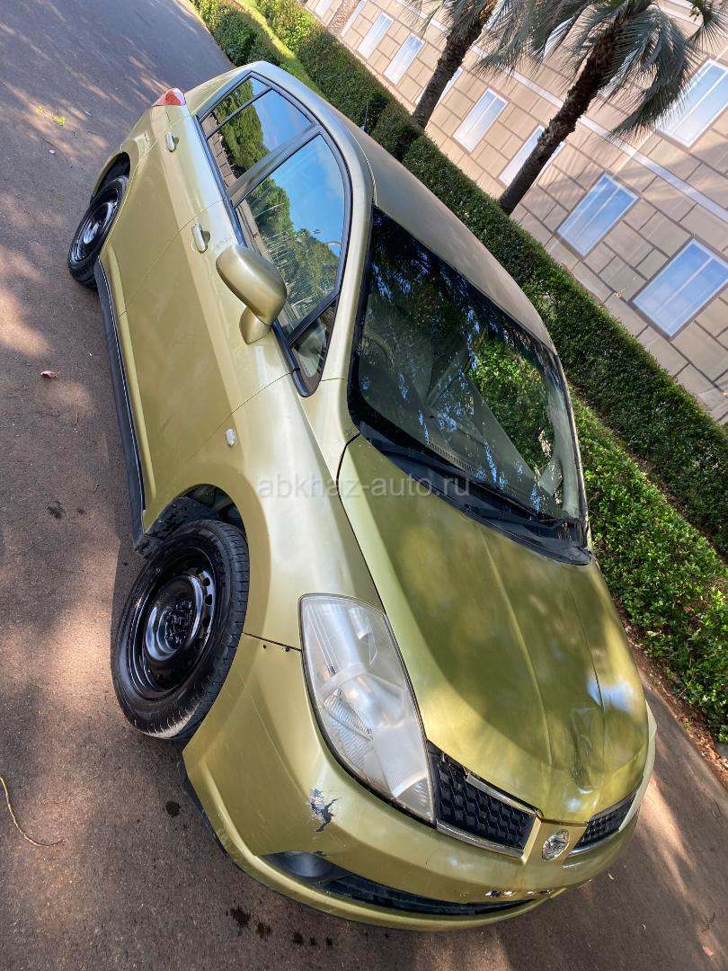 Nissan Tiida