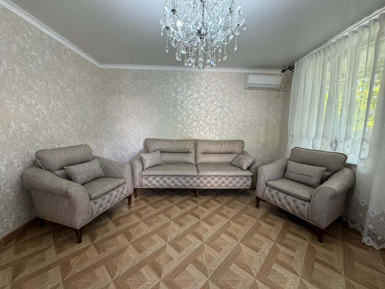 Диван и кресла