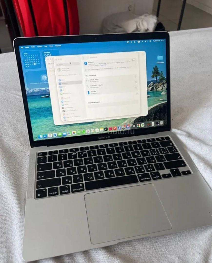 Продается MacBook Air M1 2020