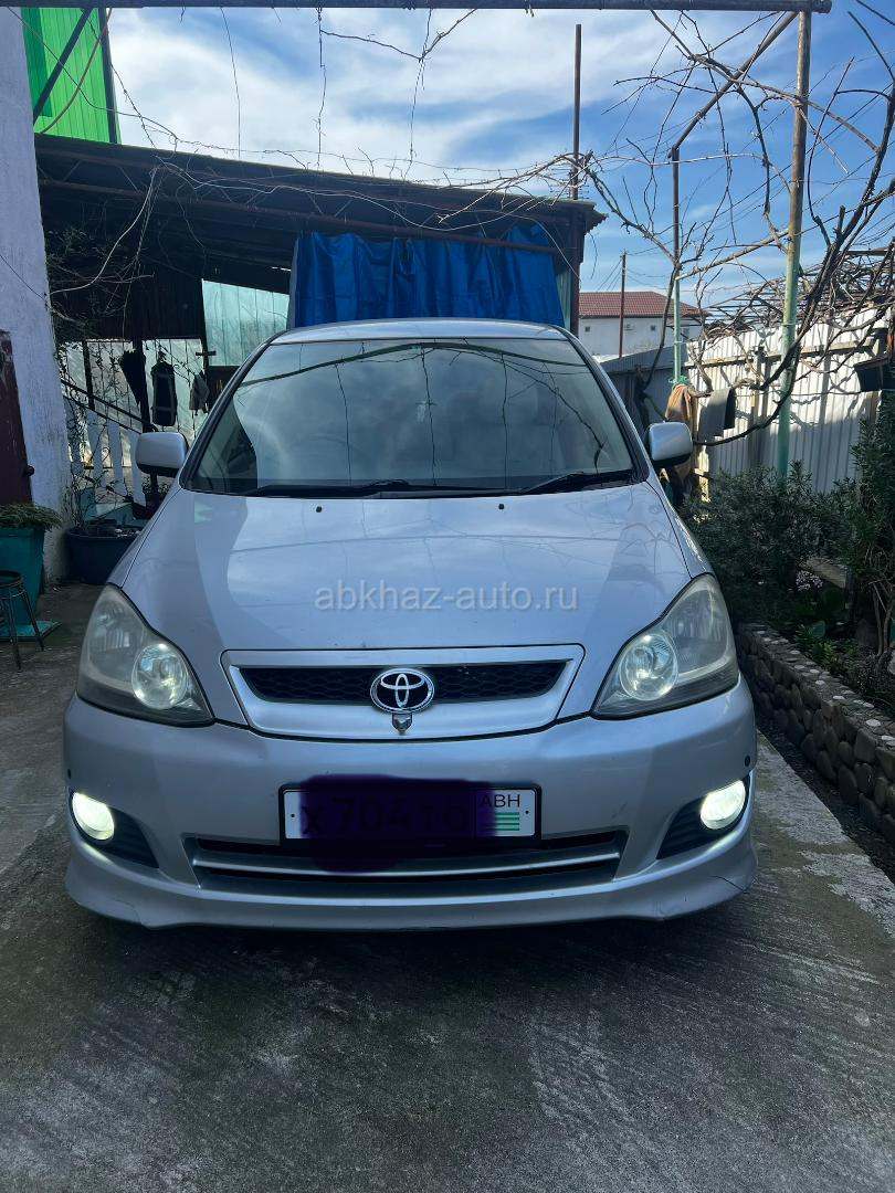 Toyota Ipsum