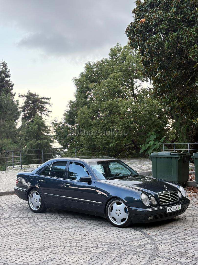 Mercedes-Benz E-Класс