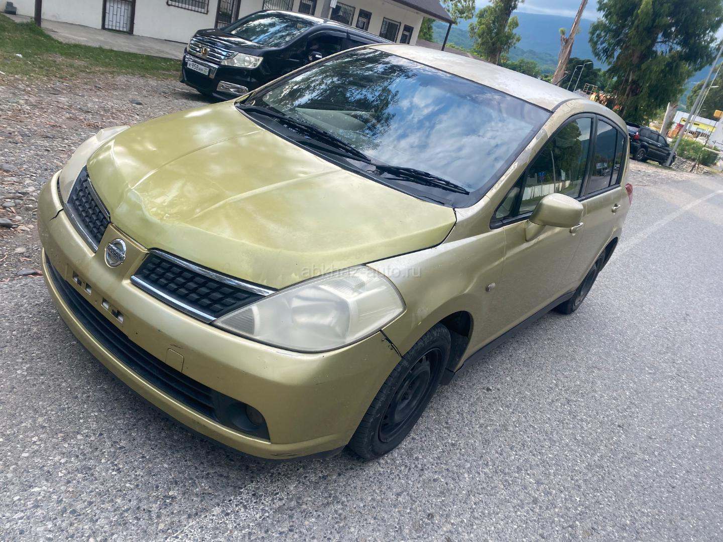 Nissan Tiida