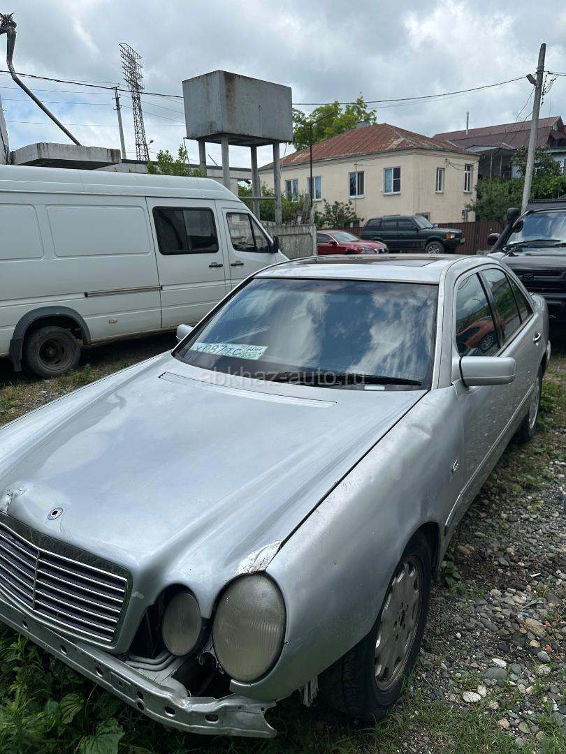 Mercedes-Benz E-Класс
